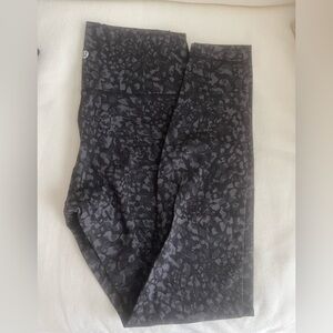 lululemon athletica Black Camo Wunder Under Leggings
